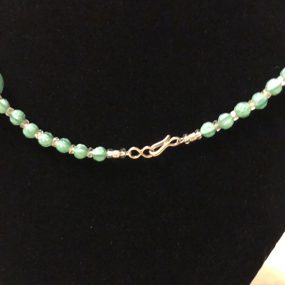 Vintage Speckled Green Jade Peking Glass Bead Necklace - Picture 4 of 5
